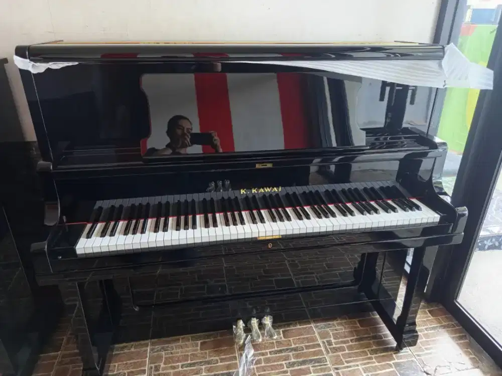 PIANO UPRIGHT BEKAS LOOK NEW