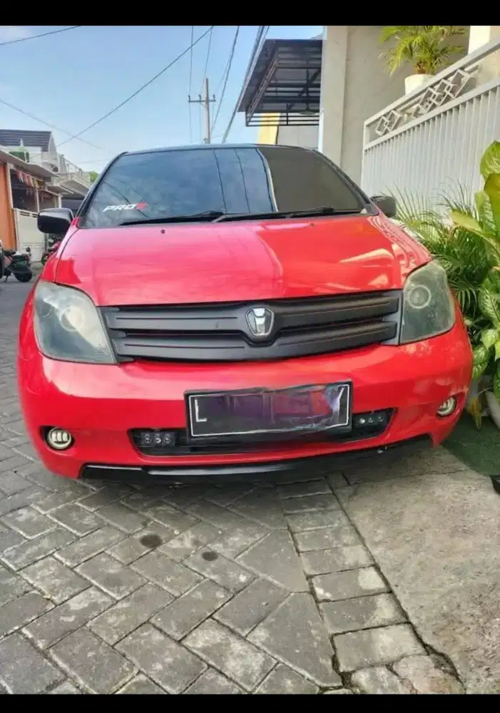 Toyota ist 2003 Bensin