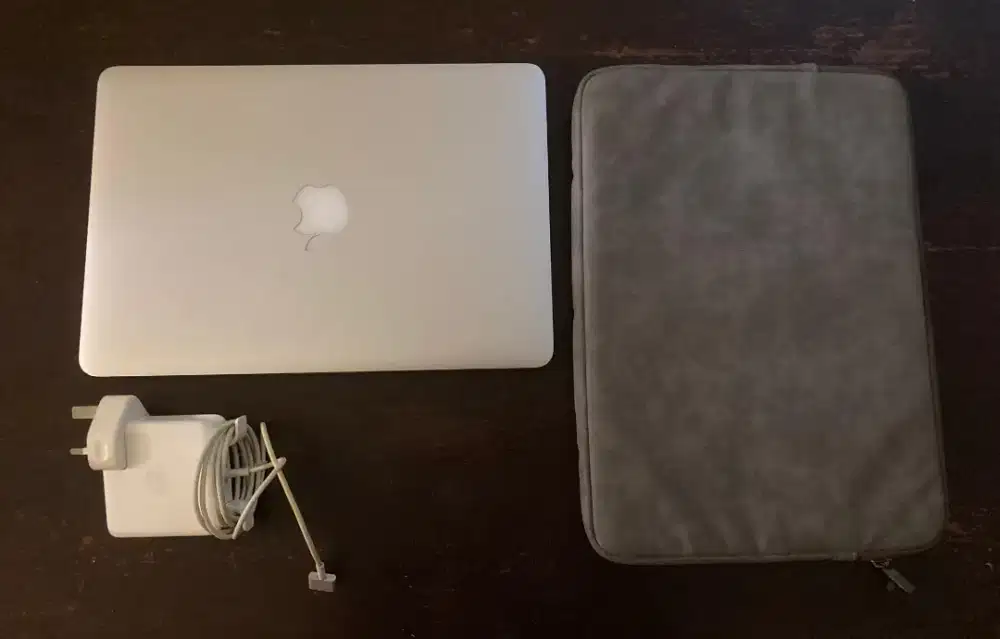 MacBook Retina 2017 Core i7 16GB Ram 512 SSD