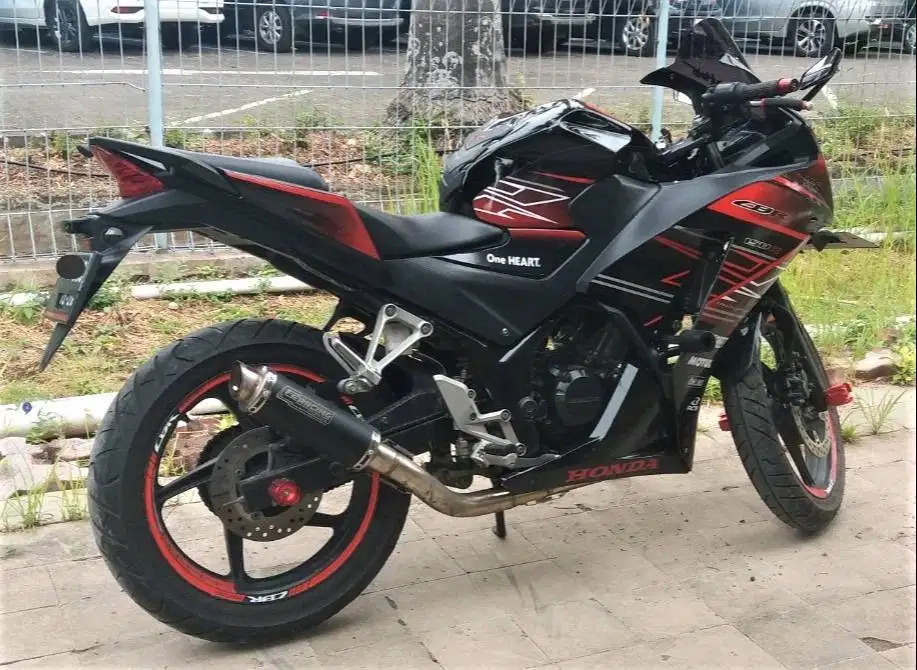 Dijual CBR 150 K45A 2016 Low KM