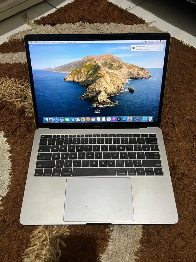 Macbook pro retina 13 inch 2016 8/128