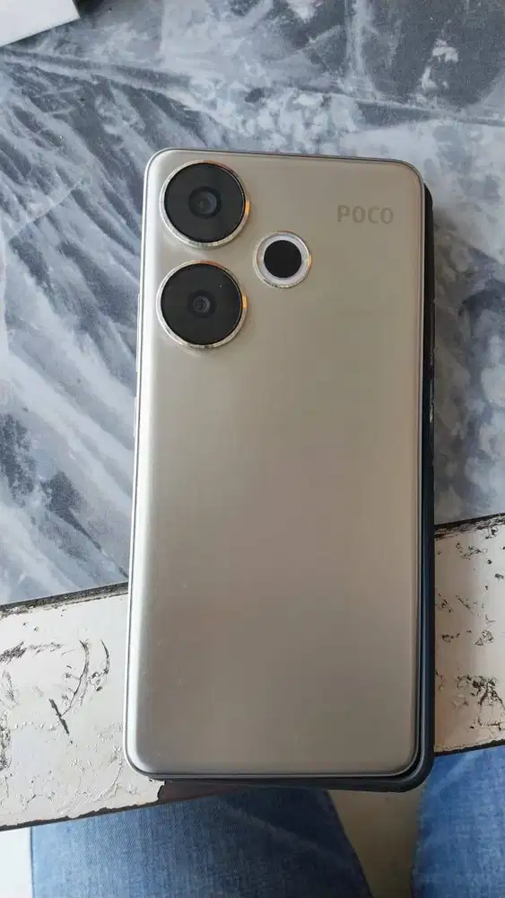 DIJUAL HP POCO F6 SECOND BARU PAKAI 6 BULAN