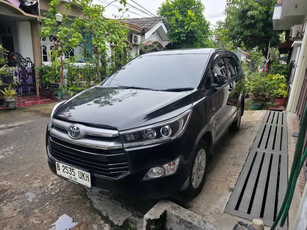 Toyota Kijang Innova Inova Reborn V AT Matic Tahun 2018 Hitam , 2017