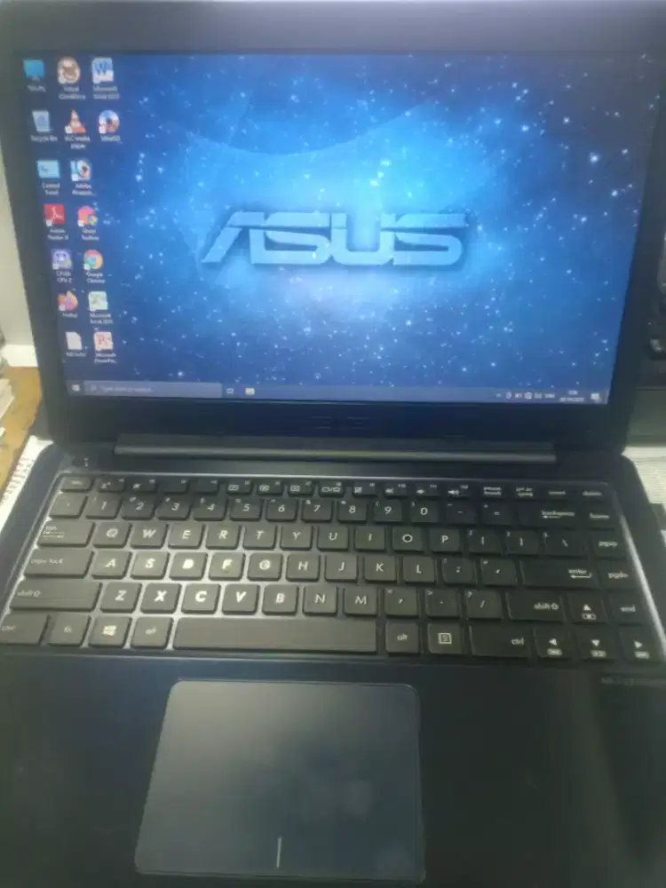 Laptop Slim Asus E402YA Amd E2 Ram 4gb SSd 256gb Batre 2jam
