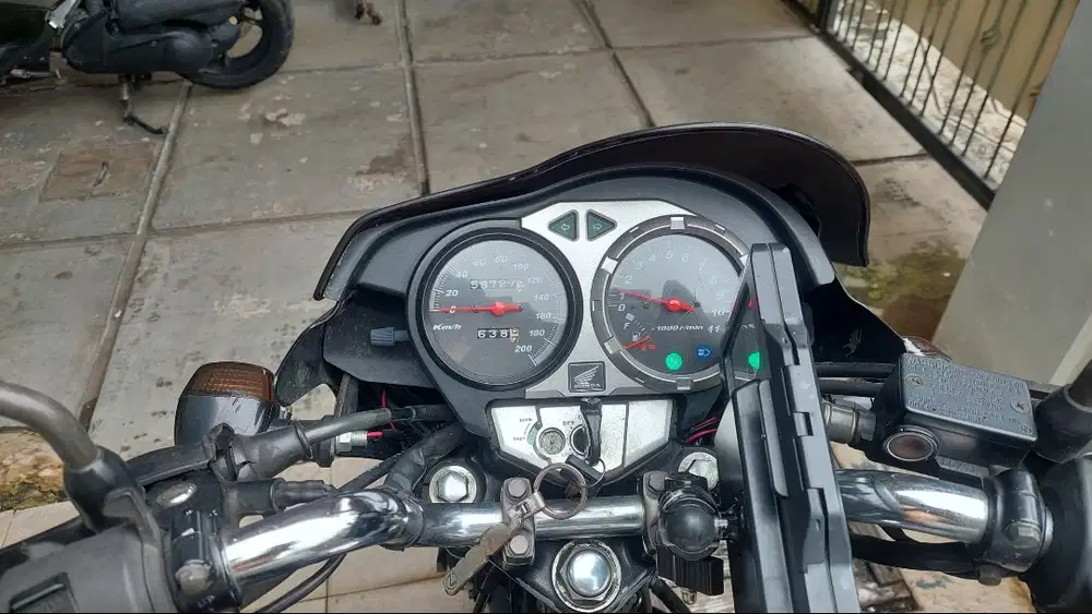 Dijual kondisi apa adanya Honda Tiger Pece 2011