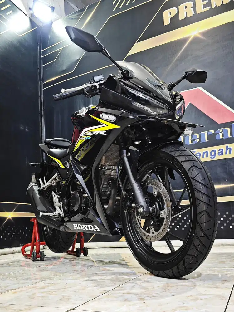 Honda All New CBR 150 R TH 2016 facelift gas riding