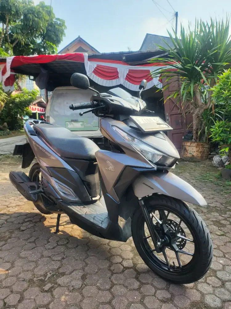 Honda Vario 150 LED 2018 Abu Abu Surat Lengkap Full Orisinil