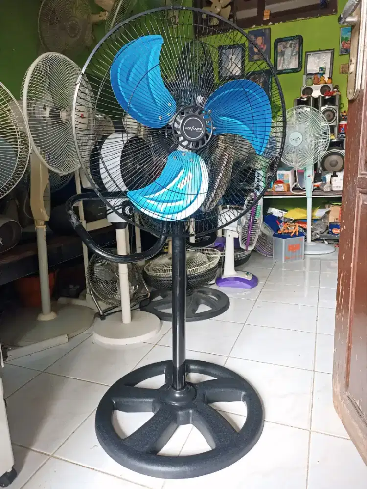 Kipas Angin Advance