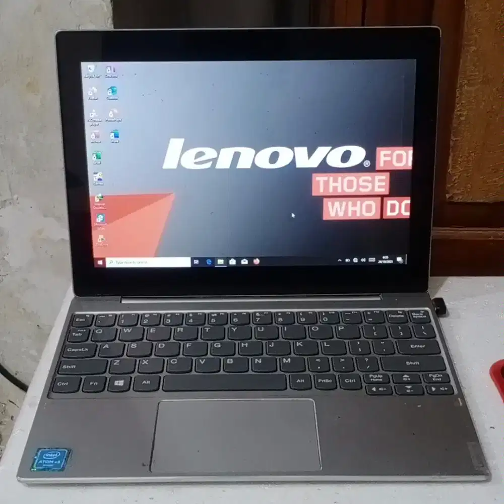 Lenovo 2in1 laptop juga tablet ssd 128gb