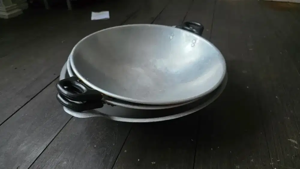 Panci masak ukuran sedang