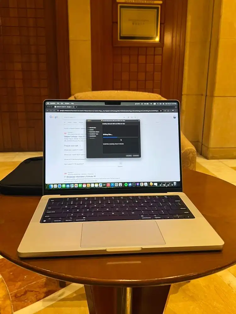 Jual Macbook Pro M3 14inch 512gb/8gb ram