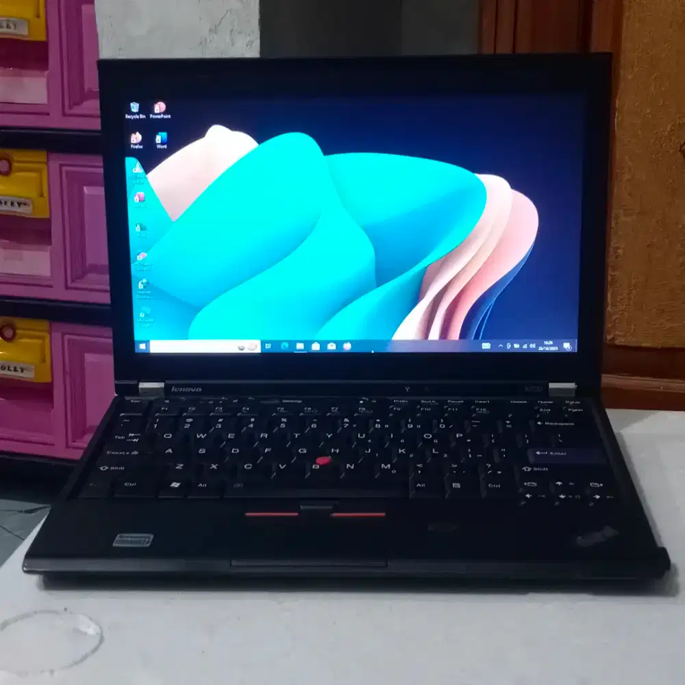 Lenovo x220 core i5 ram 8gb ssd 128gb hdd 320gb