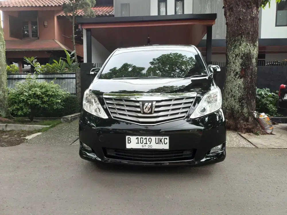 Toyota Alphard 2010 Bensin