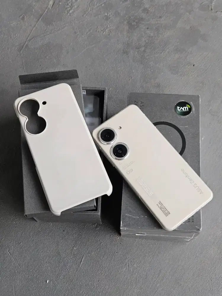 Asus Zenfone 9 Warna Cream
