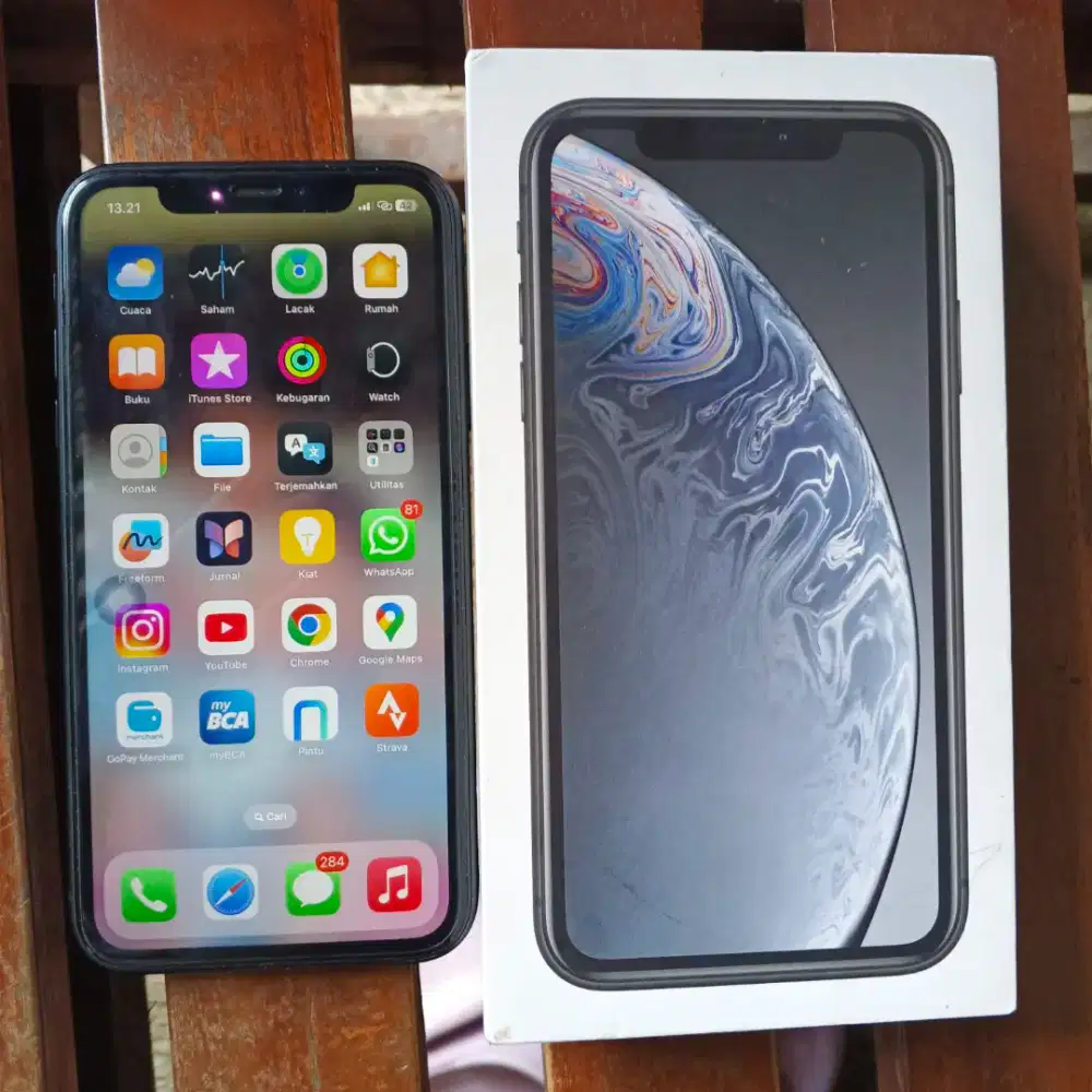 iPhone XR 128 IBox