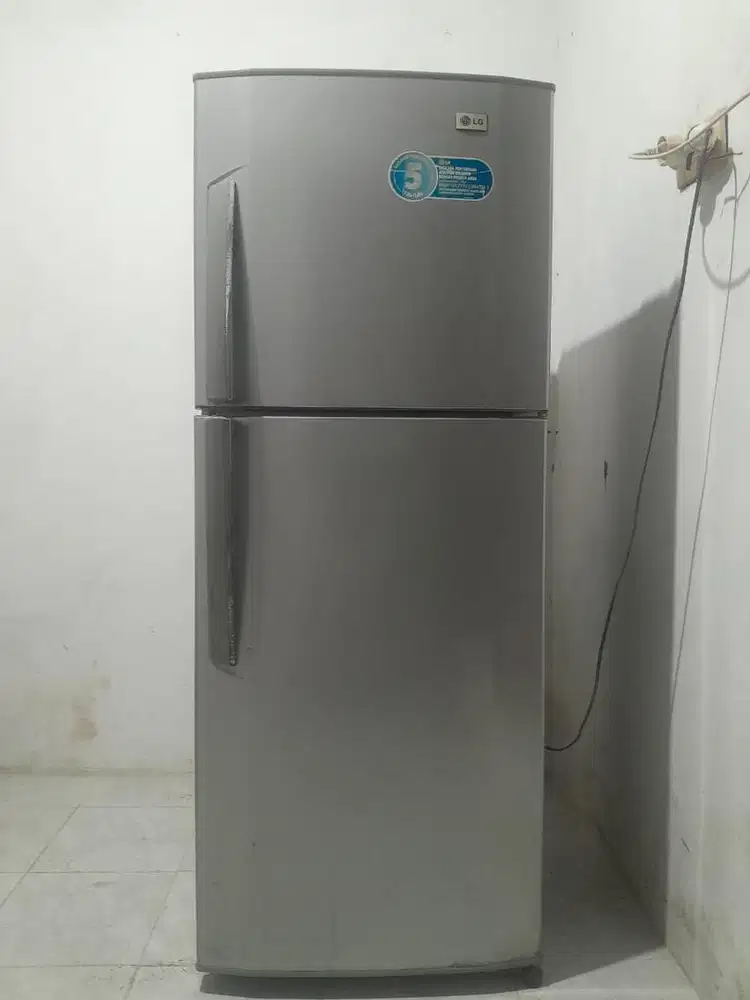 Kulkas LG 2 pintu mulus