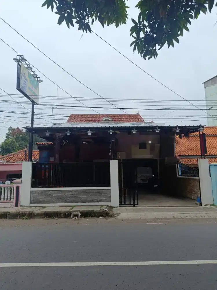 JUAL CEPAT RUMAH TINGGAL-TEMPAT USAHA 2 LANTAI