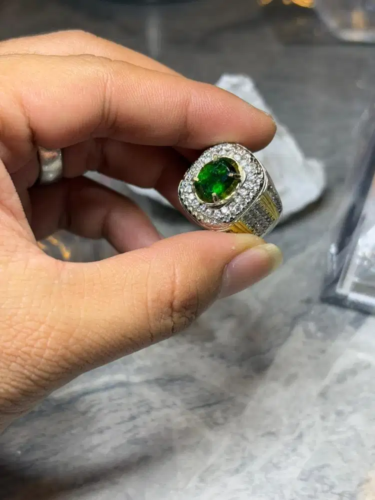 Natural Chrom Diopside