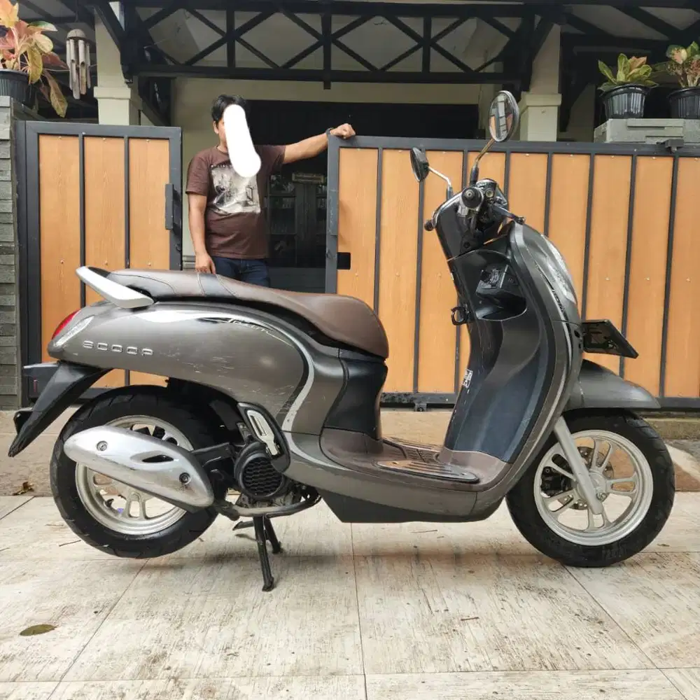 Honda Scoopy Stylish Keyless Tahun 2022 Low KM