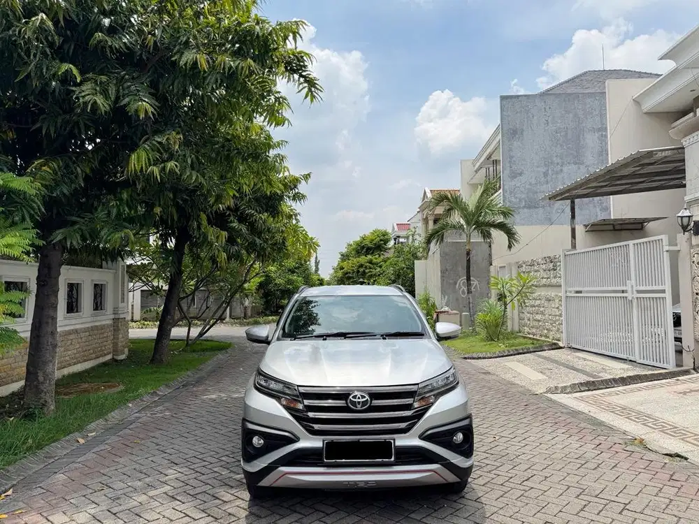 Toyota Rush 1.5 S TRD Sportivo 2020 Matic Silver Facelift Plat L