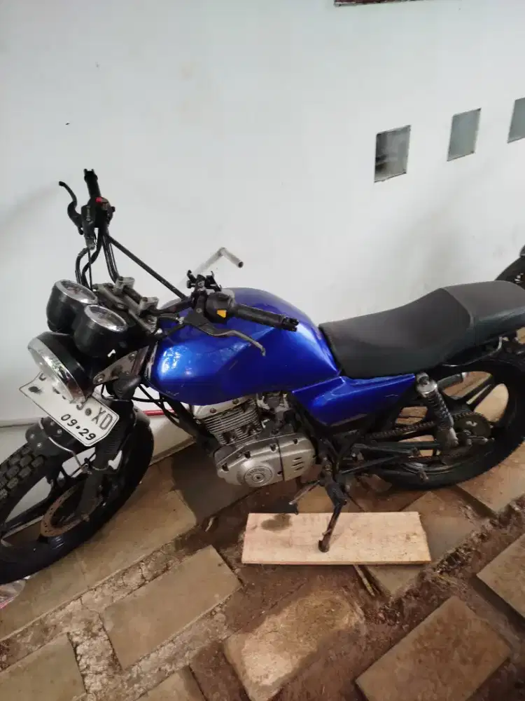 Motor Custom Suzuki Thunder 125 2007