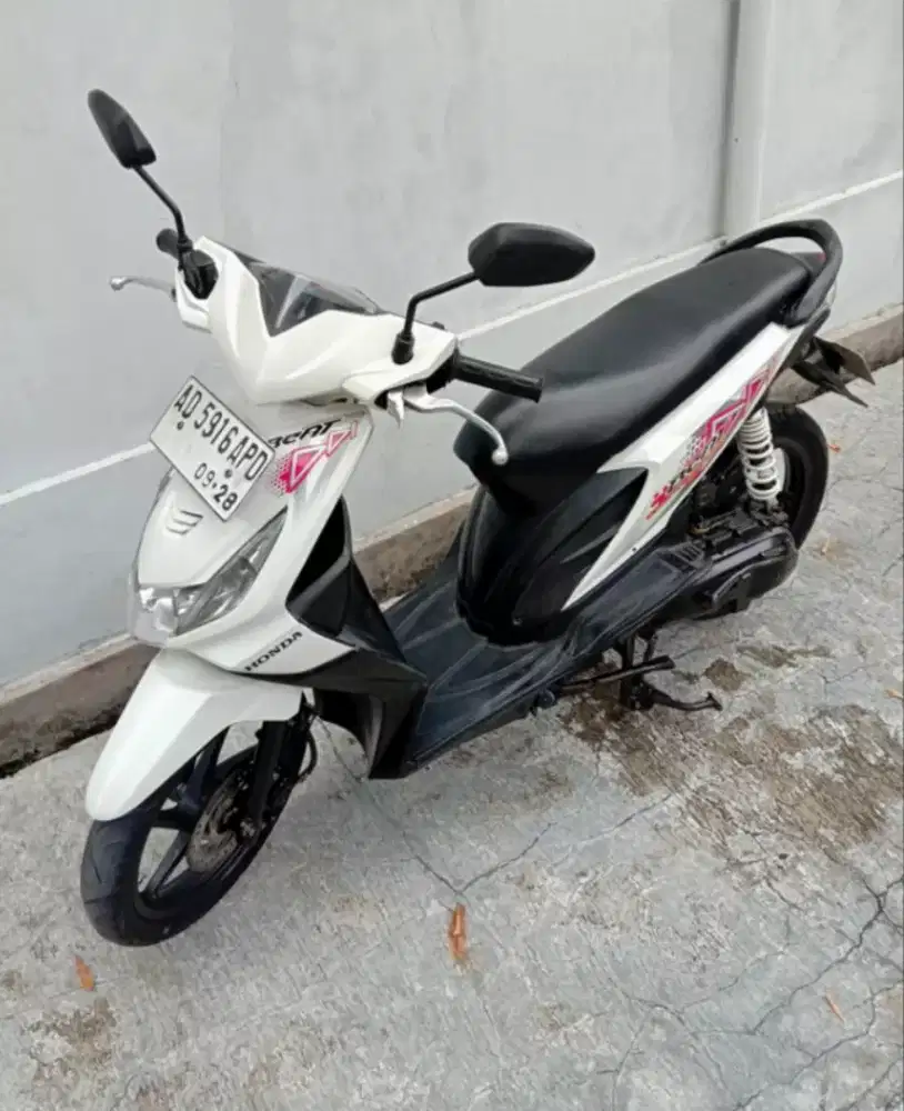 TT/jual HONDA BEAT 2011 AD Mulus Normal Pajak baru