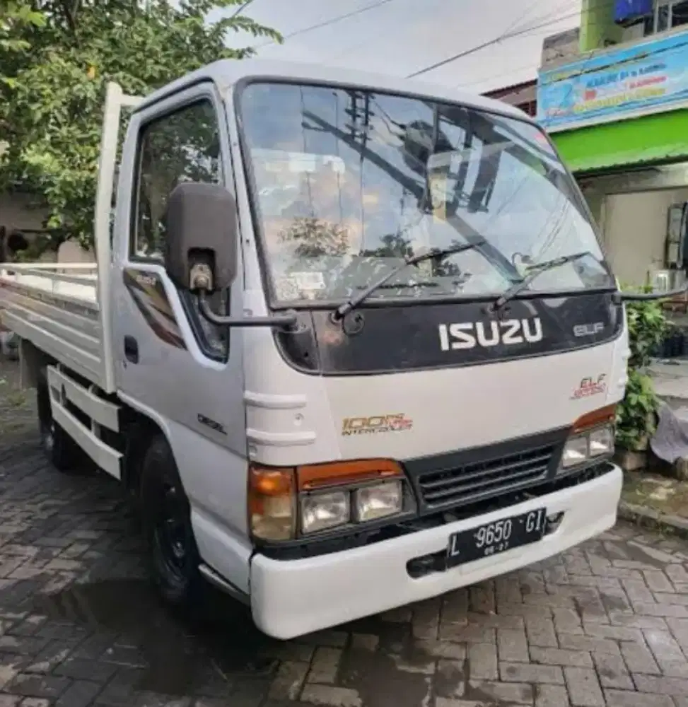 Isuzu Elf Macan 1997
