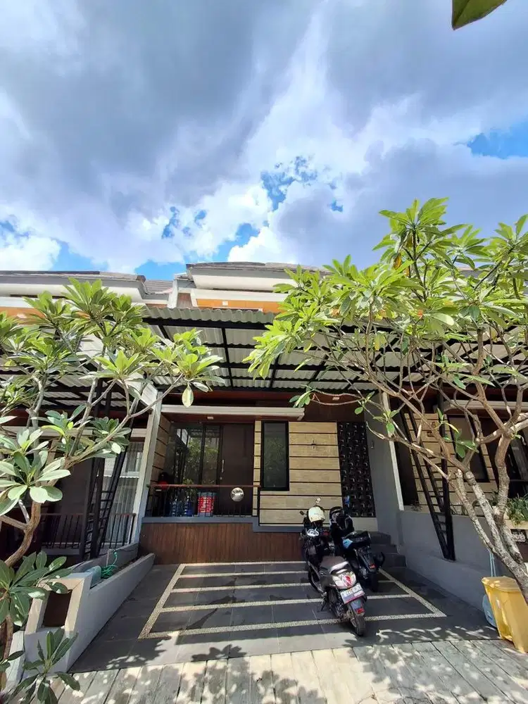 DIJUAL RUMAH TERAWAT