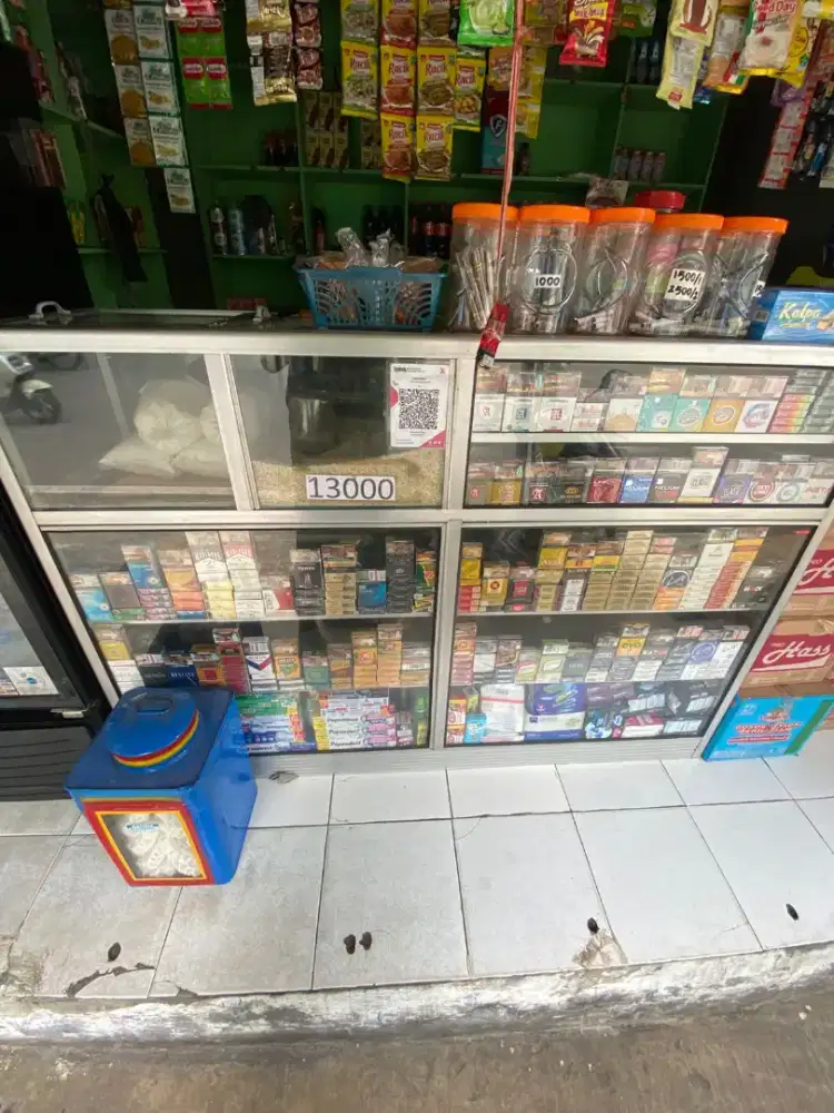 ETALASE SEMBAKO PERLENGKAPAN USAHA