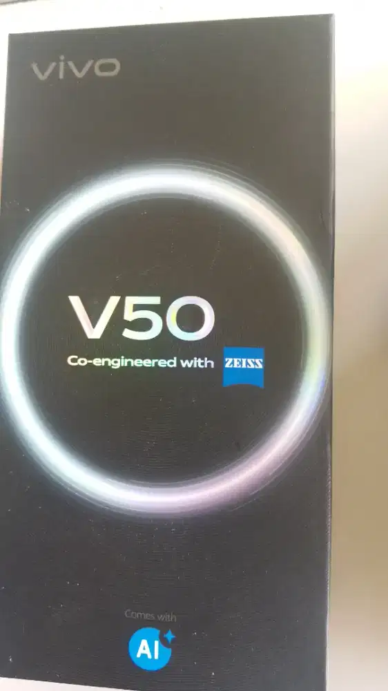 Jual cepat v50 kamera Zeiss 12+12/256GB