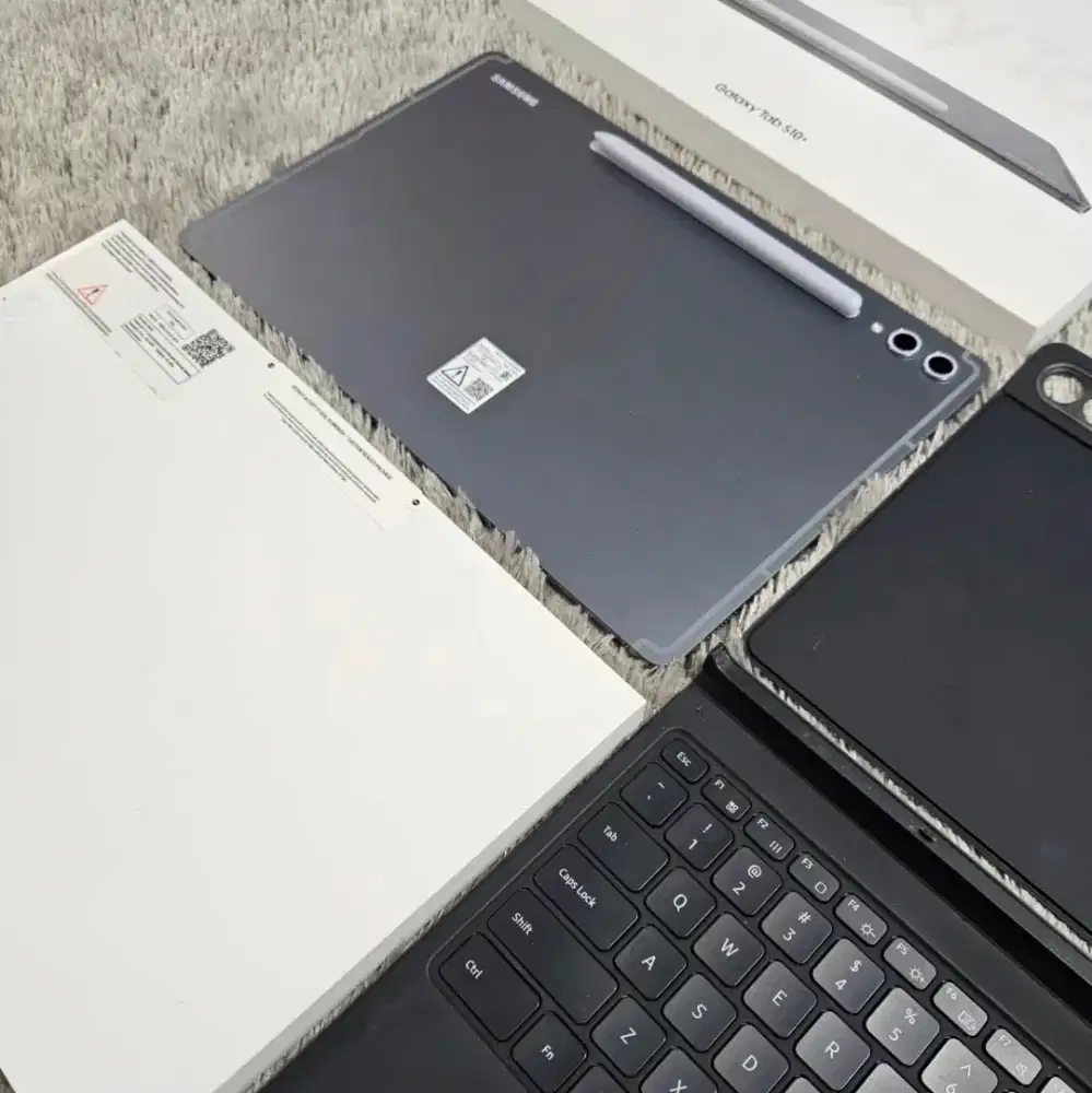 Samsung Tab S10 Plus 256Gb wifi with keyboard