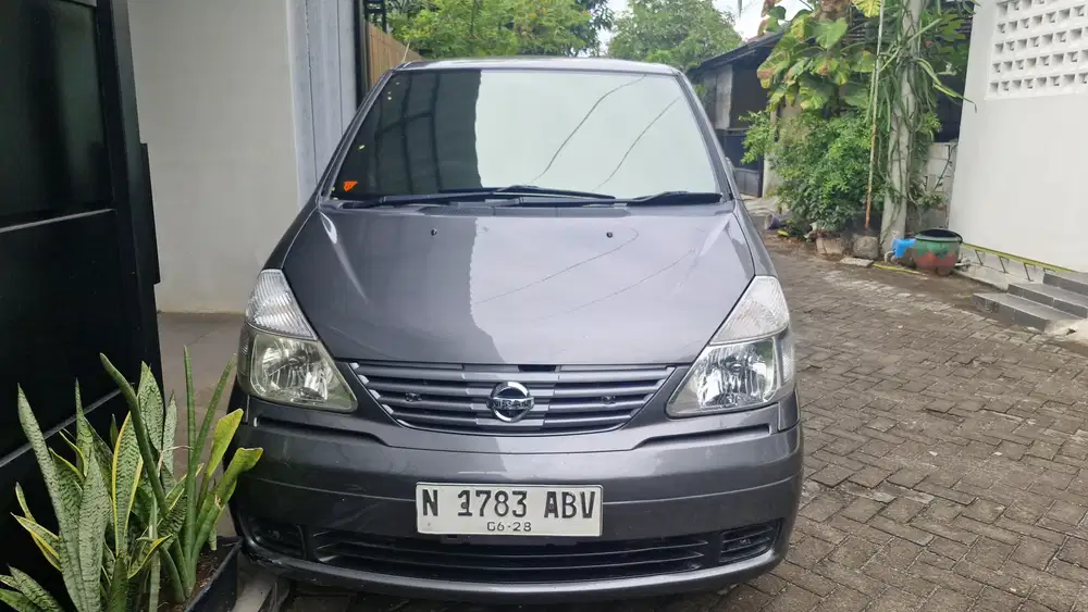 Nissan Serena 2010 Bensin
