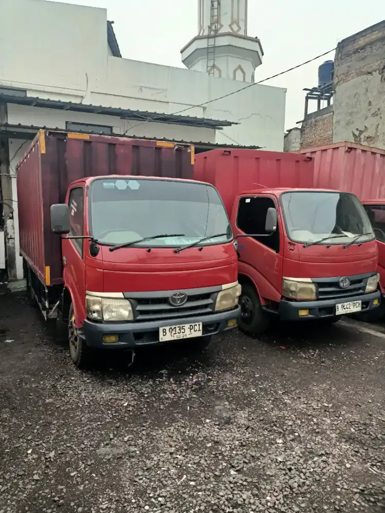 Toyota Dyna 110ft ban 6 double box 2013