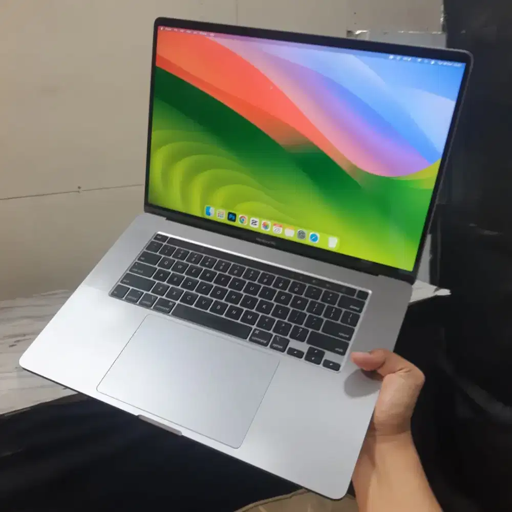 Macbook pro 2019 16 inch ram 32gb ssd 1tb i9 dual vga mulus bisa cod