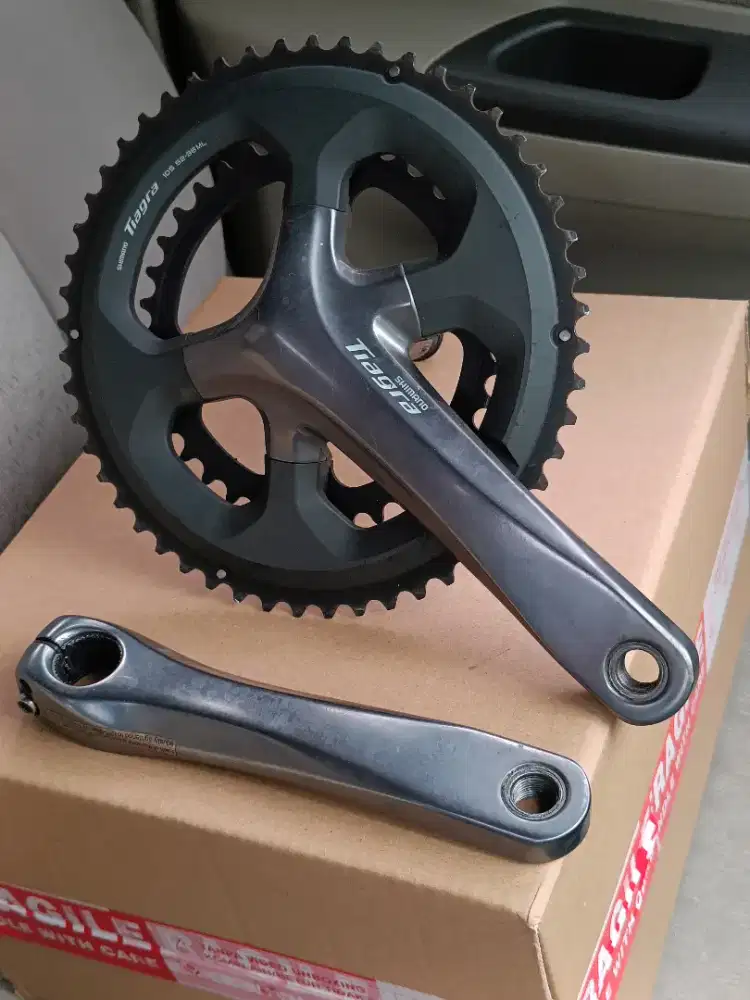 Crankset shimano tiagra 4700 52-36T + BB FSA