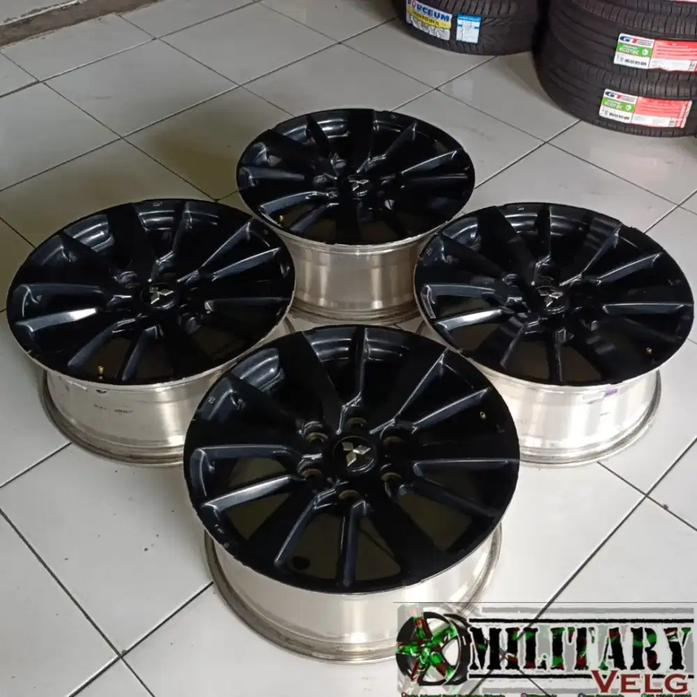 OEM Pajero Dakar R18
