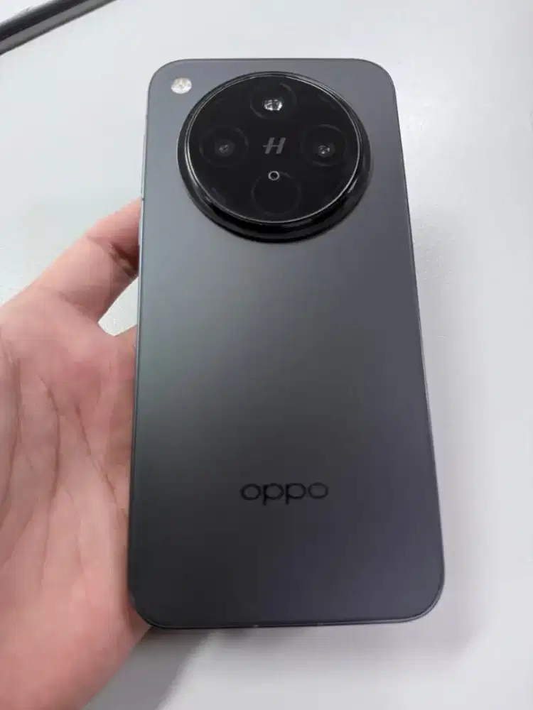 Bu Oppo find X8 , 16/512
