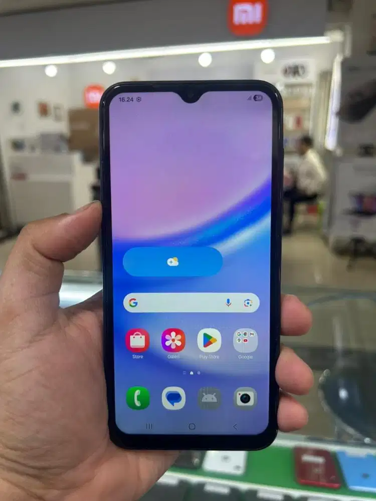 Samsung A15 8/128 hp+charger