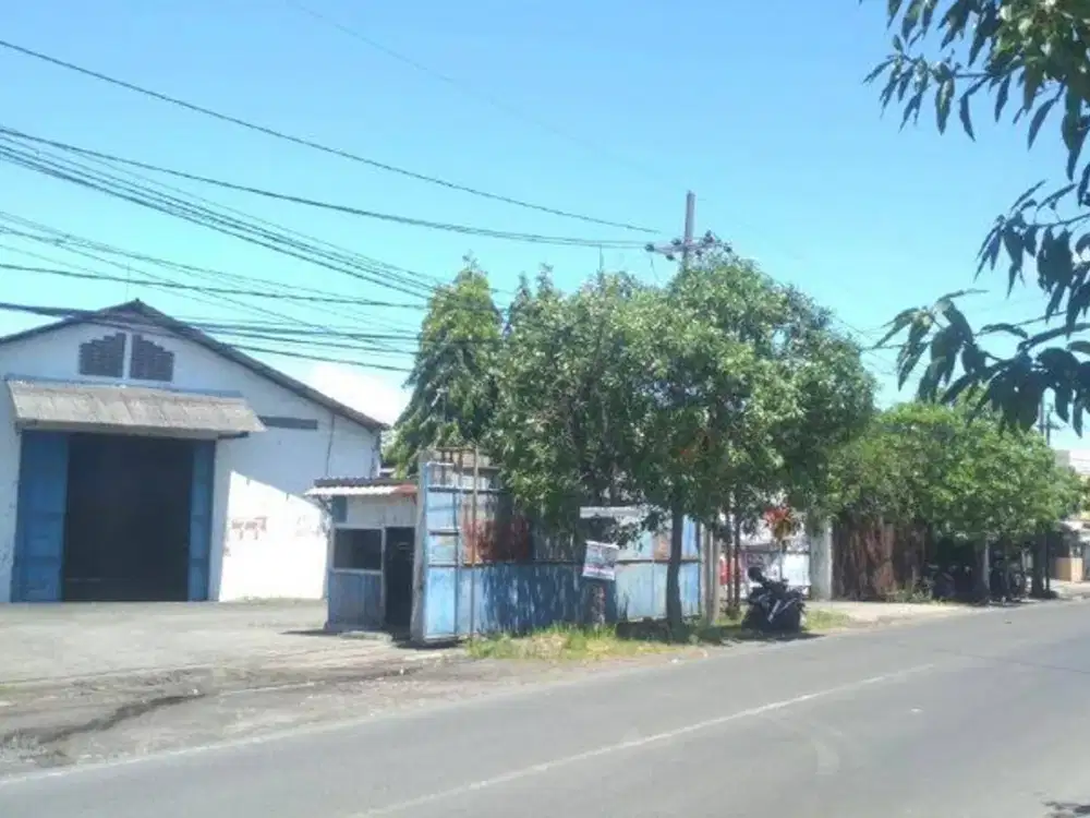 Ex Pabrik dan Tanah Di Raya KH Syafi Gresik Luas Strategis