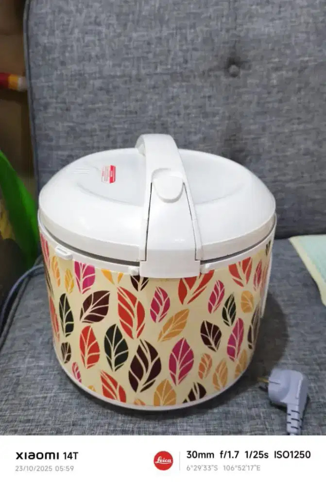 Jual Cepat Rice Cooker Cosmos Like new