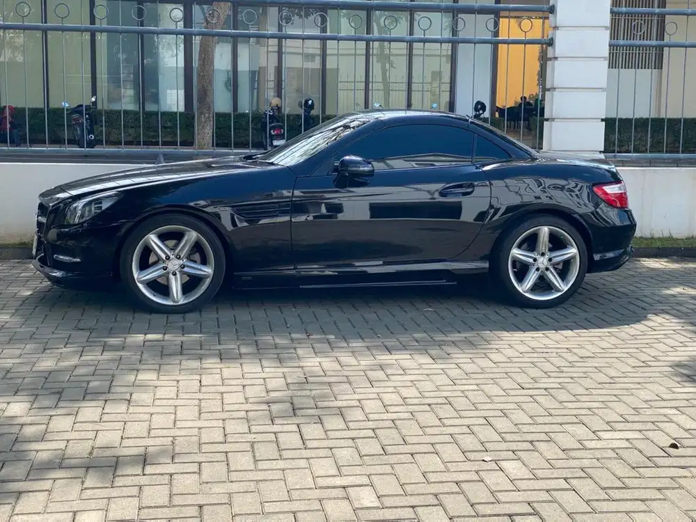 Jual SLK200 R172 Hitam
