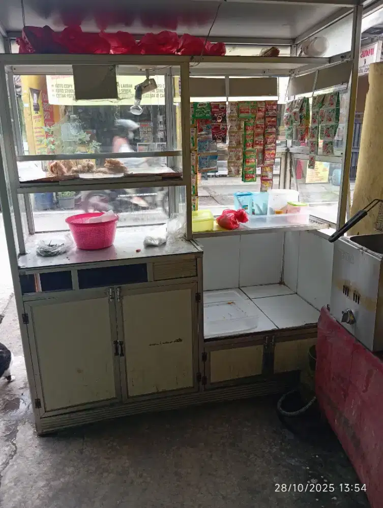 etalase bekas multifungai