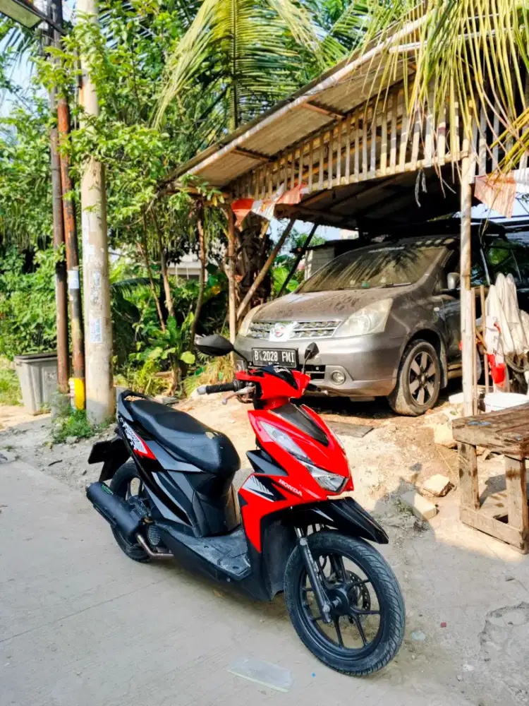 Beat CBS 2023 merah-hitam