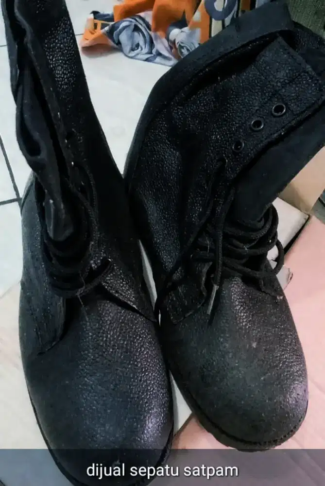 DIOBRAL!! SEPATU SATPAM