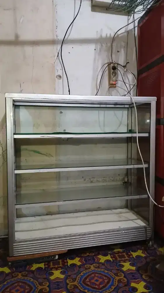 Etalase Murah ada 2 model