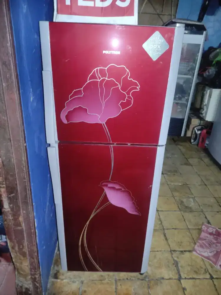 Kulkas 2 pintu polytron
