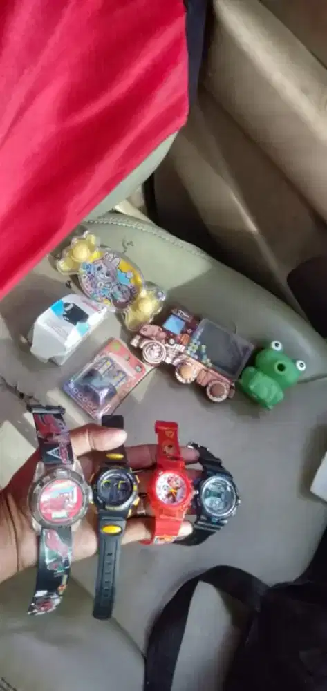 Di jual mainan game air dan jam anak murah aja yg cepat dia dapat