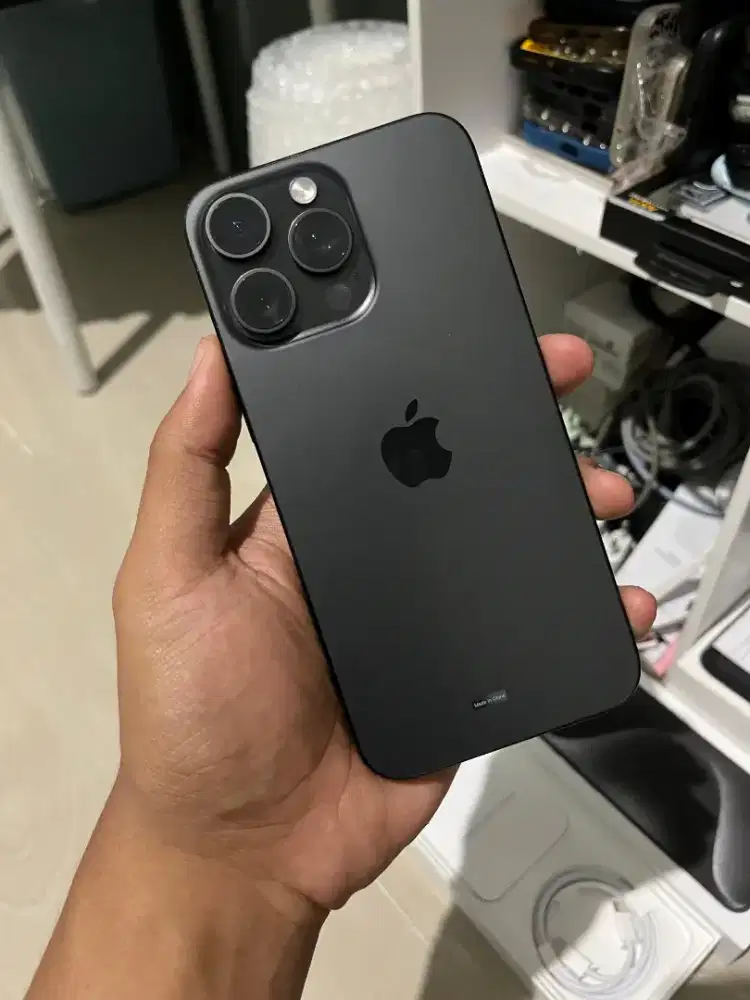 iphone 15 promax 256gb ibox, bh 83% original.
