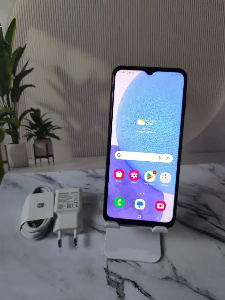 Samsung A23 6/128 hp+chrger