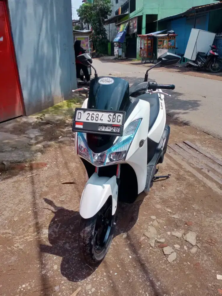 DIJUAL YAMAHA LEXI 125 S THN 2018 WARNA PUTIH